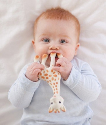 estimulacion girafe sophie para bebe